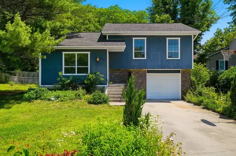 1850 W Amos Dr, Columbia, MO 65203
