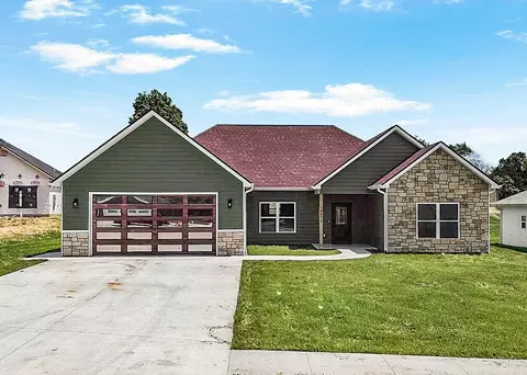 10872 Country Aire Meadows Ct, Holts Summit, MO 65043