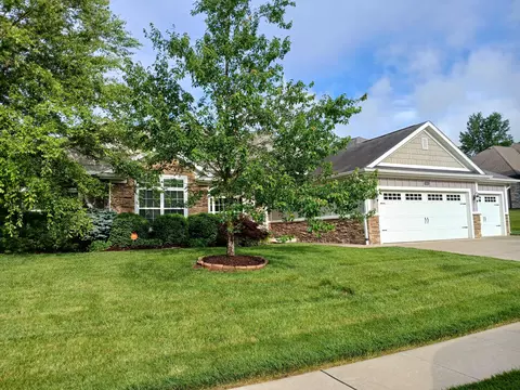 1800 Labrador Dr, Columbia, MO 65203