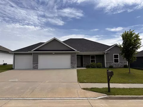 3951 Clydesdale Dr, Columbia, MO 65202