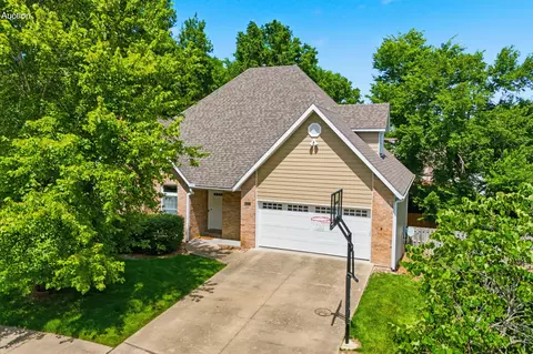 4502 N Fallwood Ct, Columbia, MO 65203