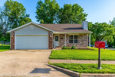 4604 Gage Pl, Columbia, MO 65203