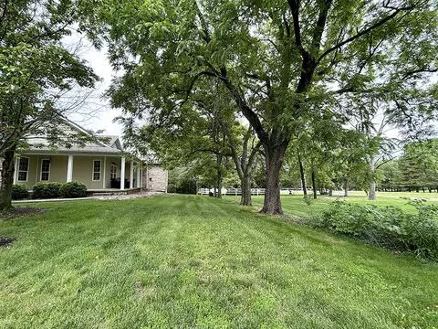 Exterior - 5000 Eagle Ridge Rd, Columbia, MO 65201 photo 7 of 21