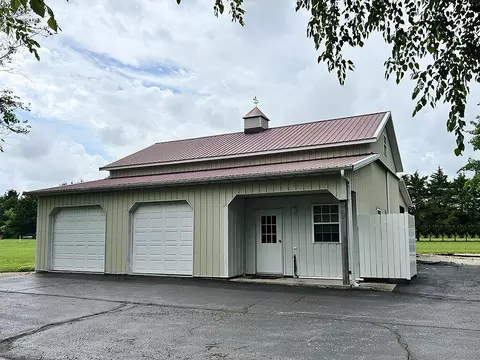 Exterior - 5000 Eagle Ridge Rd, Columbia, MO 65201 photo 15 of 21