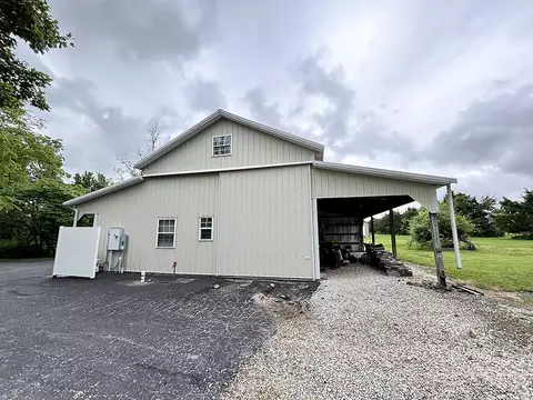 Exterior - 5000 Eagle Ridge Rd, Columbia, MO 65201 photo 16 of 21