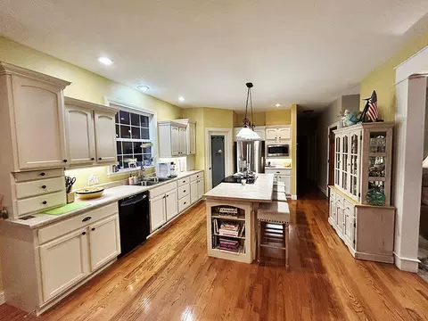Kitchen - 5000 Eagle Ridge Rd, Columbia, MO 65201 photo 1 of 7