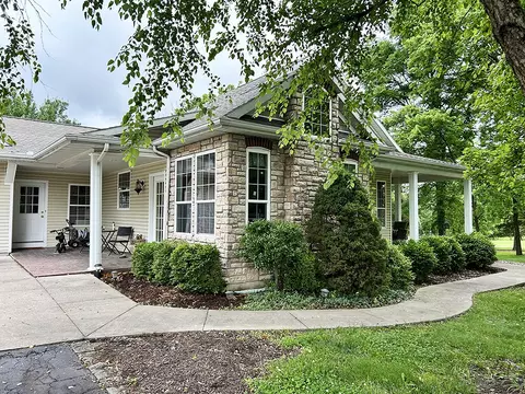 Exterior - 5000 Eagle Ridge Rd, Columbia, MO 65201 photo 6 of 21