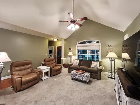 Living - 5000 Eagle Ridge Rd, Columbia, MO 65201 photo 1 of 8