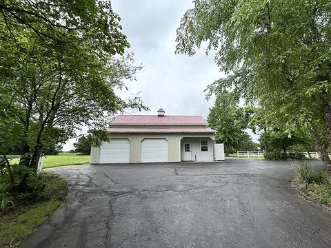 Exterior - 5000 Eagle Ridge Rd, Columbia, MO 65201 photo 14 of 21