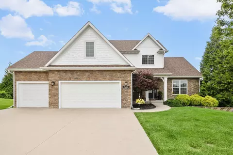 5401 Steeplechase Dr, Columbia, MO 65203