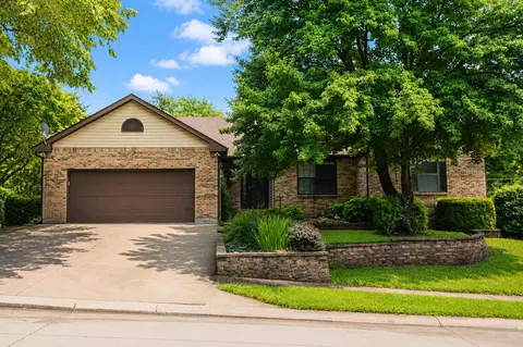 5108 Buckeye Dr, Columbia, MO 65203