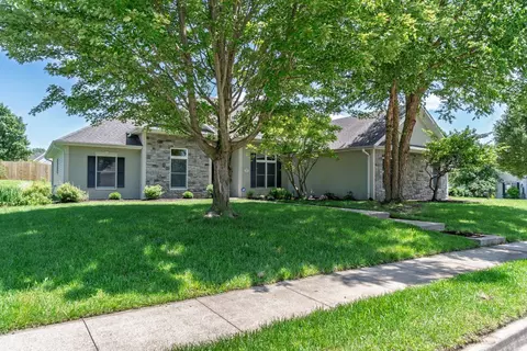 4608 Royal Heritage Dr, Columbia, MO 65203