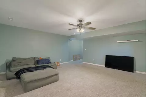 Living - 145 Ridgeview Dr, Saint Robert, MO 65584 photo 2 of 2