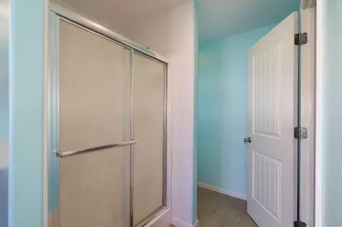 Bath - 145 Ridgeview Dr, Saint Robert, MO 65584 photo 3 of 7