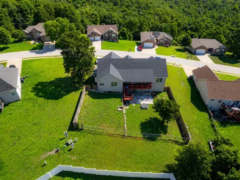 View/Area - 145 Ridgeview Dr, Saint Robert, MO 65584 photo 1 of 1