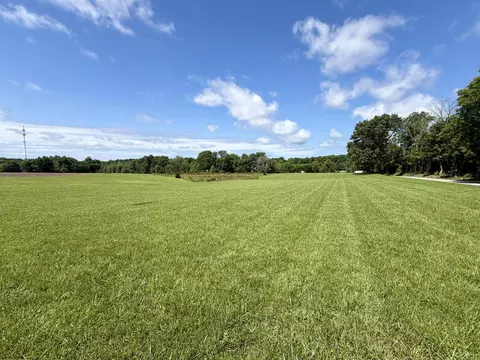 Exterior - 600 E Canole Rd, Sturgeon, MO 65284 photo 7 of 9