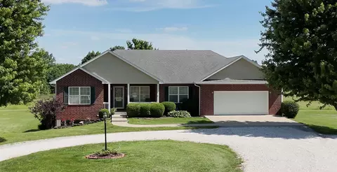 9200 E Bowling Ln, Columbia, MO 65201