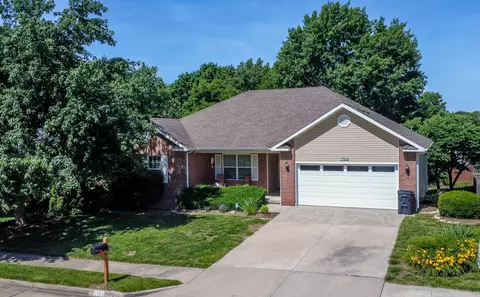 1705 Apple Valley Ct, Columbia, MO 65202