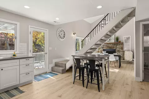 Entry Way - 48 Lake Village Rd, Eldon, MO 65026 photo 4 of 4