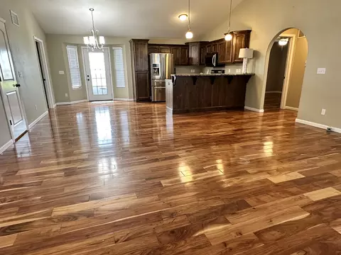 3864 Riley Ct, Jefferson City, MO 65109