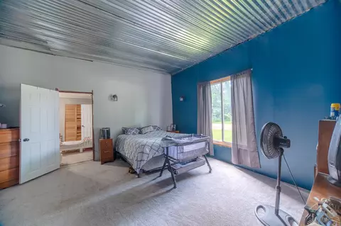 Bedroom - 30663 E Press St, Excello, MO 65247 photo 2 of 4