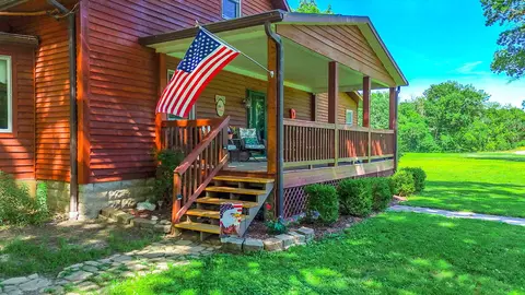 Exterior - 1903 Pollock Rd, Mexico, MO 65265 photo 3 of 26