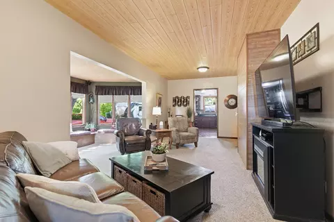 Living - 1903 Pollock Rd, Mexico, MO 65265 photo 1 of 2