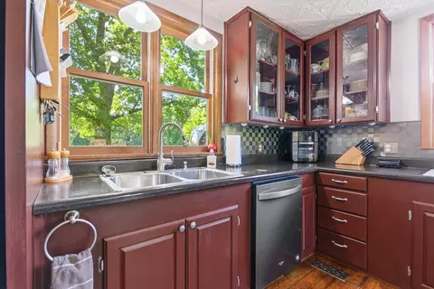 Kitchen - 1903 Pollock Rd, Mexico, MO 65265 photo 2 of 4