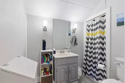 Bath - 1903 Pollock Rd, Mexico, MO 65265 photo 5 of 5