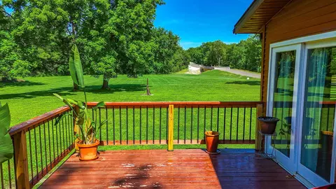 Exterior - 1903 Pollock Rd, Mexico, MO 65265 photo 14 of 26