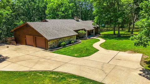 Exterior - 1022 Timberline Rd, Moberly, MO 65270 photo 46 of 51