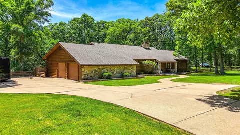 Exterior - 1022 Timberline Rd, Moberly, MO 65270 photo 43 of 51
