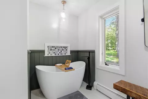 Bath - 1022 Timberline Rd, Moberly, MO 65270 photo 4 of 17