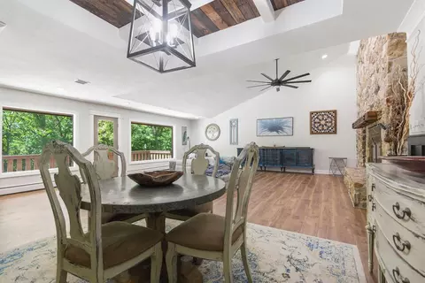 Dining - 1022 Timberline Rd, Moberly, MO 65270 photo 4 of 4