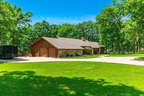 Exterior - 1022 Timberline Rd, Moberly, MO 65270 photo 42 of 51