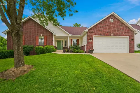 4805 Newcastle Dr, Columbia, MO 65203