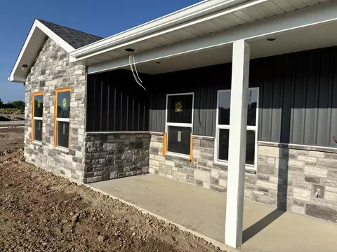 717 Vine Dr, Holts Summit, MO 65043 photo 5