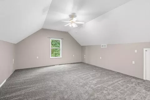 Bedroom - 215 W 217 W 2nd St, Fulton, MO 65251 photo 3 of 5
