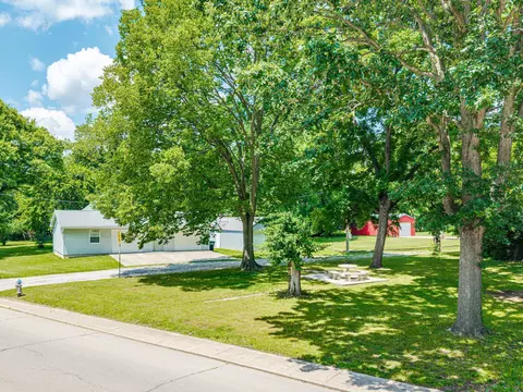 View/Area - 215 W 217 W 2nd St, Fulton, MO 65251 photo 13 of 13