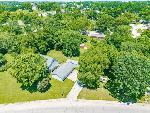 View/Area - 215 W 217 W 2nd St, Fulton, MO 65251 photo 3 of 13