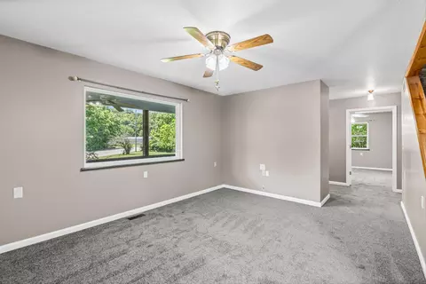 Living - 215 W 217 W 2nd St, Fulton, MO 65251 photo 3 of 4