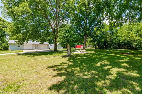 Exterior - 215 W 217 W 2nd St, Fulton, MO 65251 photo 11 of 14