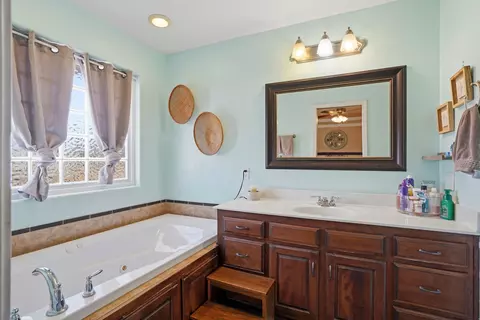 Bath - 140 Sommer Ct, Holts Summit, MO 65043 photo 1 of 4
