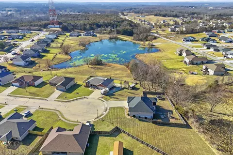 View/Area - 140 Sommer Ct, Holts Summit, MO 65043 photo 3 of 5