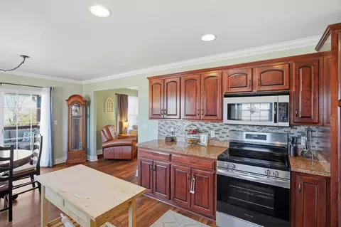 Kitchen - 140 Sommer Ct, Holts Summit, MO 65043 photo 4 of 4