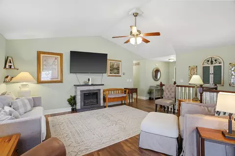 Living - 140 Sommer Ct, Holts Summit, MO 65043 photo 2 of 2