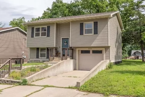 1015 Franklin St, Moberly, MO 65270
