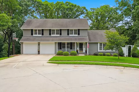 2016 Woodhollow Dr, Columbia, MO 65203