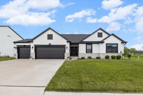 5840 Kingfisher Dr, Ashland, MO 65010