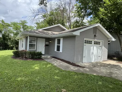 1039 Carrico St, Mexico, MO 65265